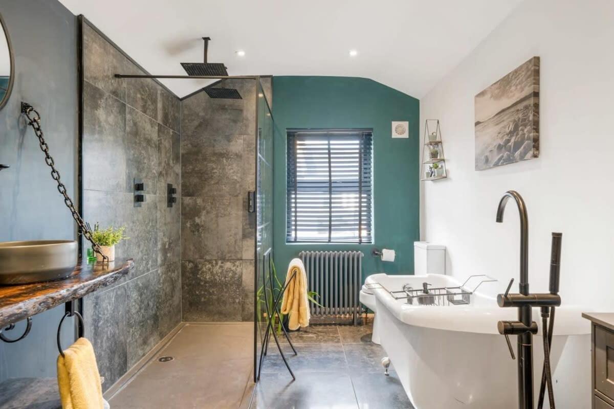 Вілла Stylish House W Free Parking Nr Exeter Centre Екстер'єр фото